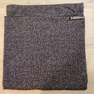 Lululemon Customizable Snap Scarf
